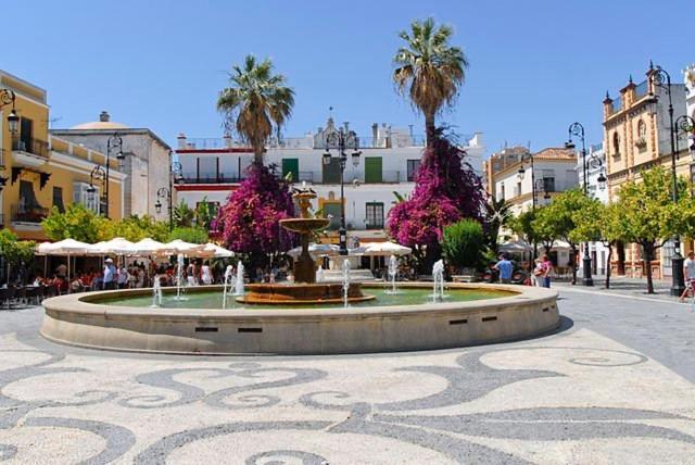 Ferienwohnung Convento De La Victoria Junto Al Cabildo Con Wifi Y Parking Gratis Sanlúcar de Barrameda Exterior foto